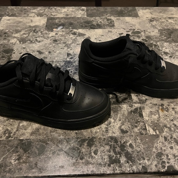 Air Force 1 LE Boys 6 Y - Picture 2 of 4